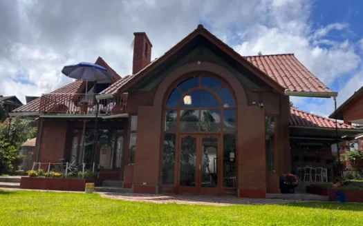 Venta casa campestre en conjunto Abedules – Circasia Quindio