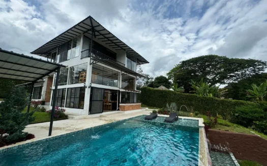Venta de Casa Campestre en Armenia Quindío – Reserva del Manantial